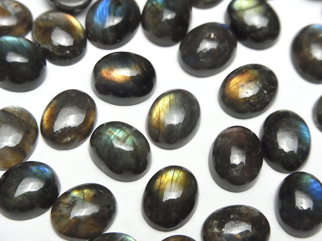 Spectrolite de Finlande AAA ovale cabochon 10 x 8 mm 3 pièces