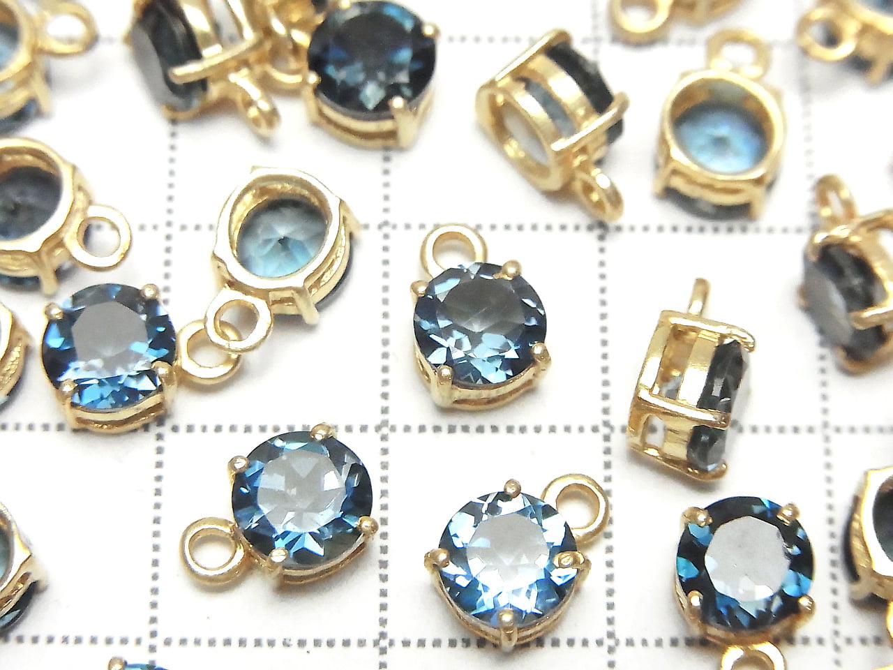 Topaze bleue de Londres de haute qualité AAA sertie clos ronde facettée 6x6mm 18KGP 1 pièce