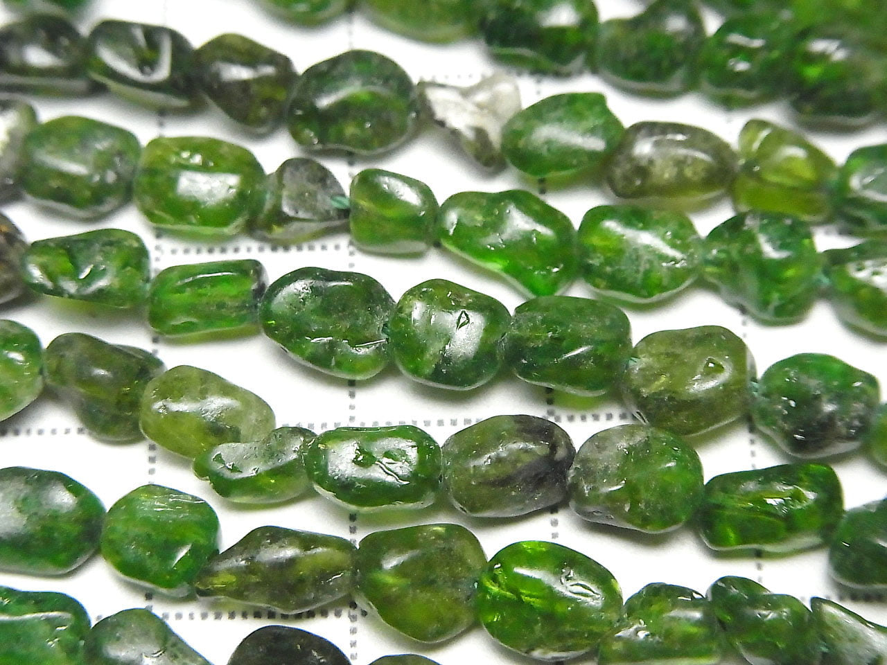 Chrome Diopside AA Small Size Nugget 1strand beads (aprx.15inch/38cm)