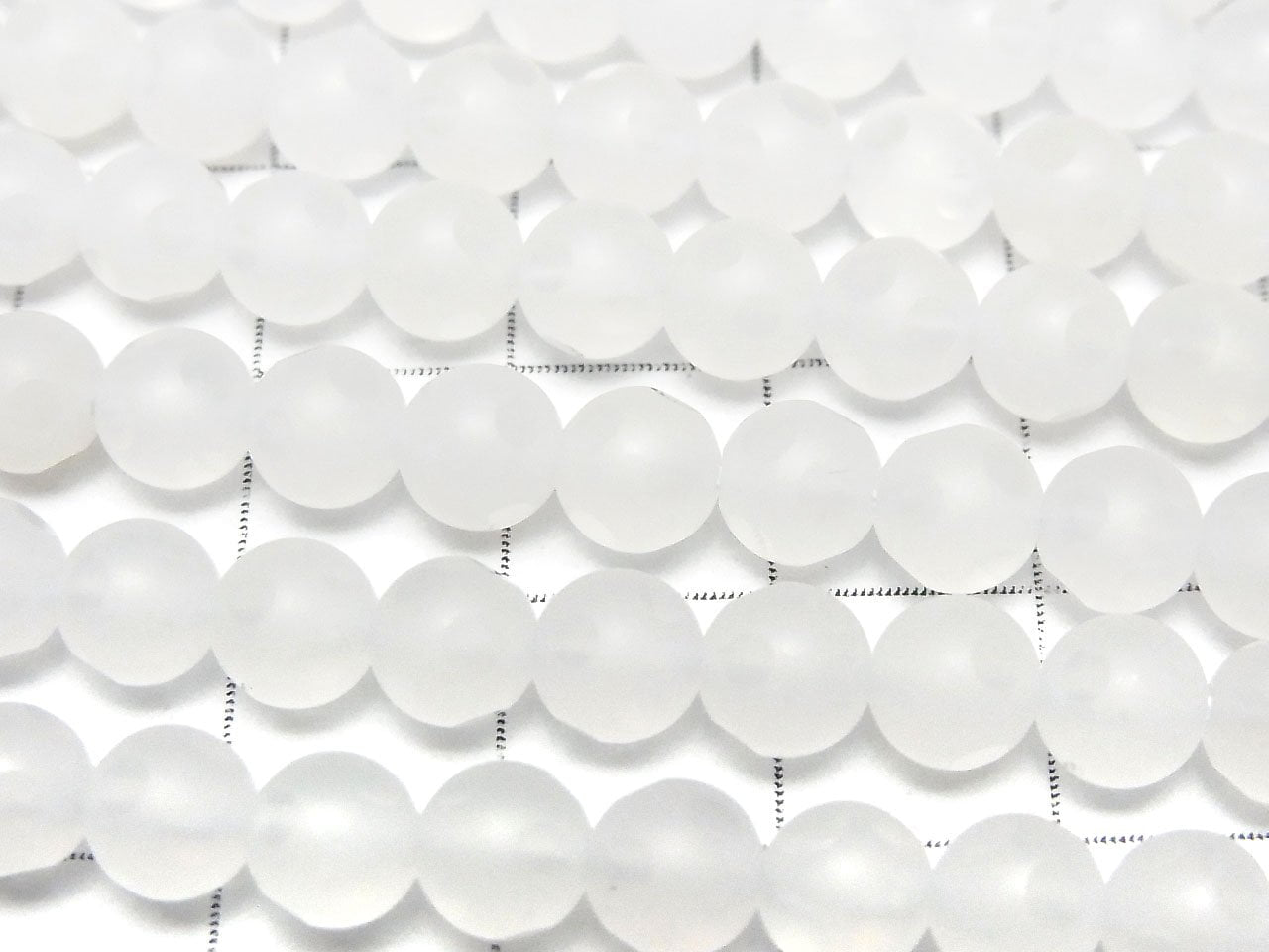 White Chalcedony polka dot Faceted Round 6mm 1strand beads (aprx.15inch / 37cm)