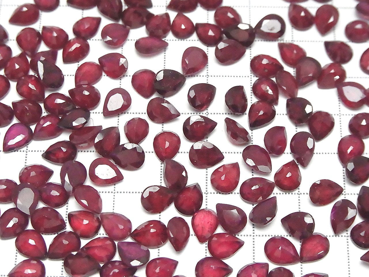 Rubis de haute qualité AA++ Pierre non montée Poire Facetté 8x6mm 1 pièce