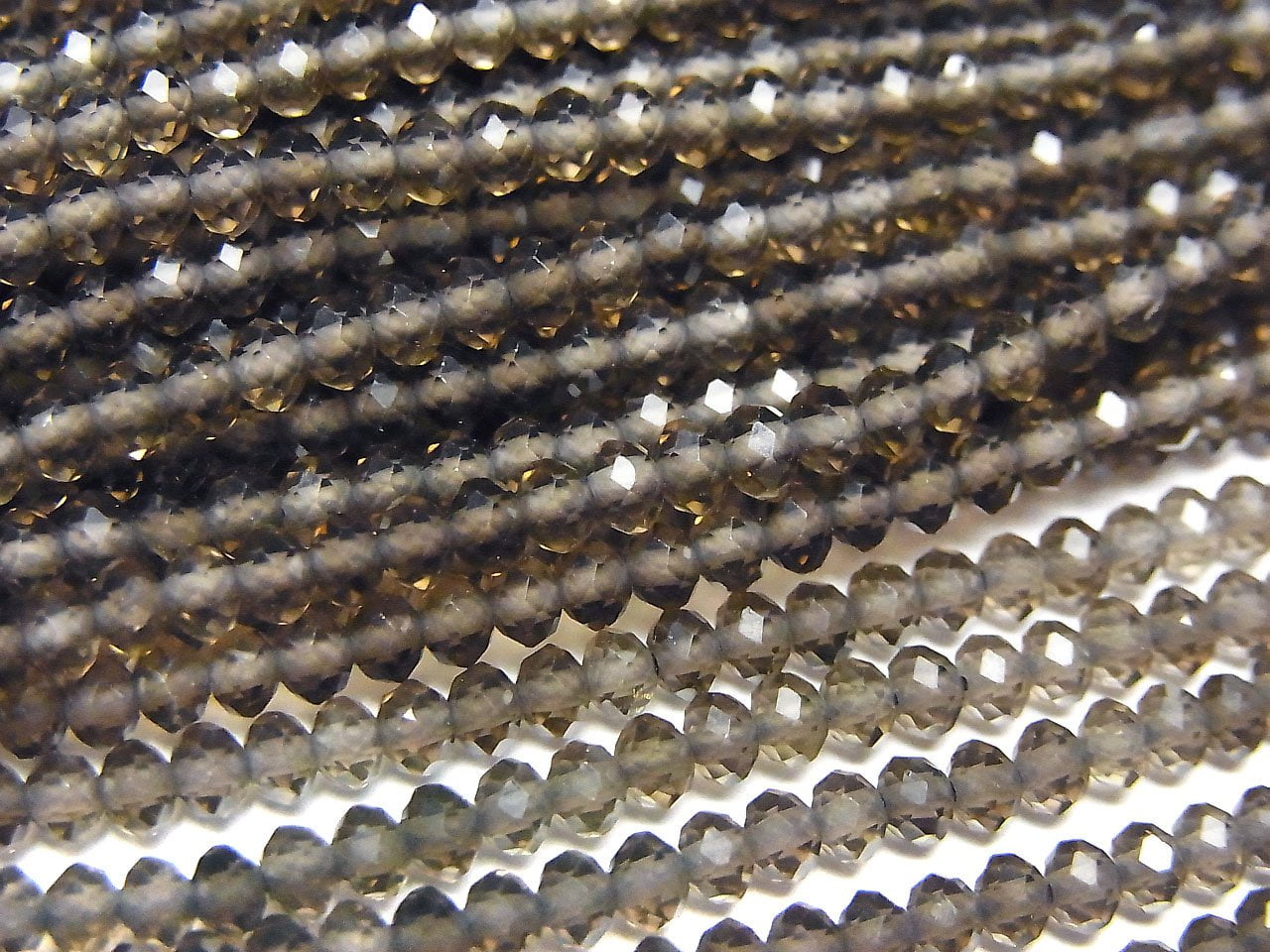 Haute Qualité ! Quartz Fumé AAA Rondelles Boutons Facettées 3x3x2mm 1 fil de perles (env. 15 pouces/37cm)