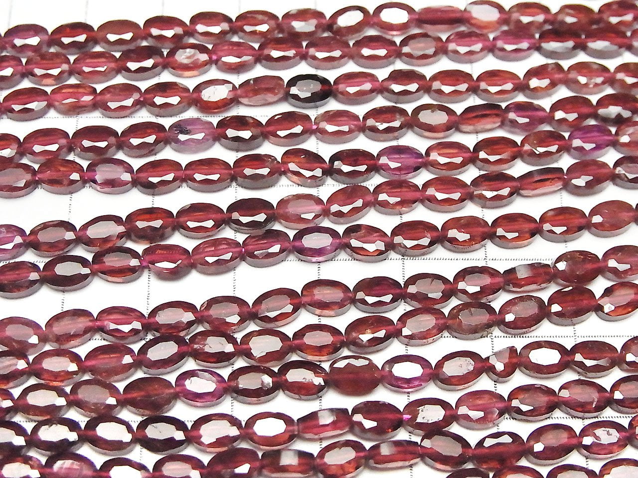 Hochwertig! Mozambique Granat AA++ facettiert oval 6x4mm halbe oder 1 Strang Perlen (ca. 15 Zoll/36 cm)