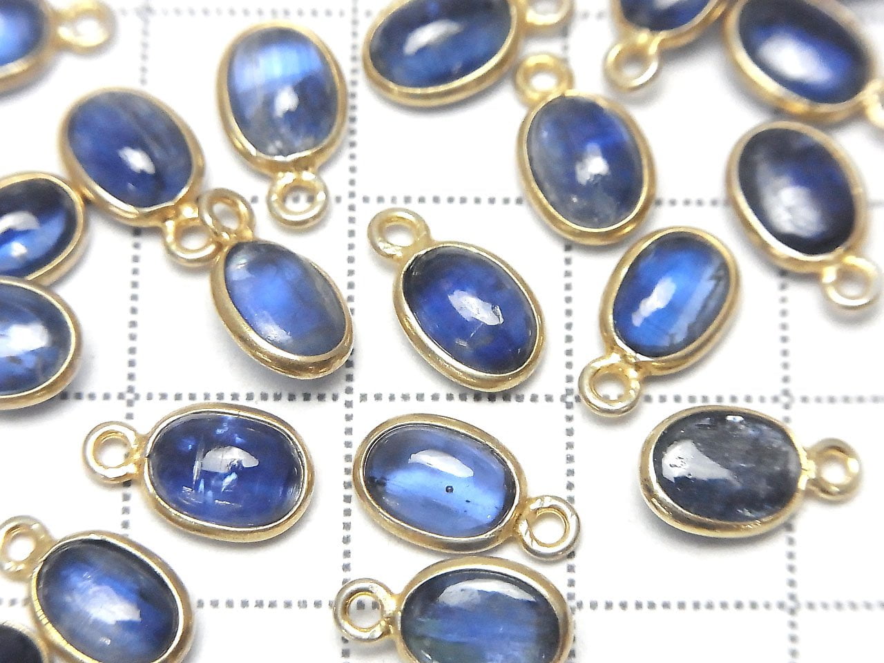High Quality Kyanite AAA- Bezel Setting Oval 8x6mm 18KGP 2pcs