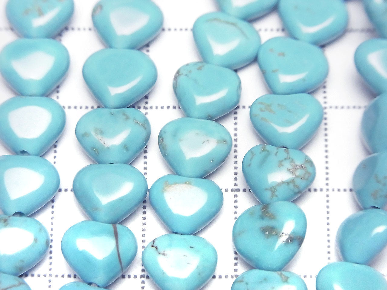 Magnesite Turquoise Vertical Hole Heart 7x8x4mm 1strand beads (aprx.15inch/38cm)