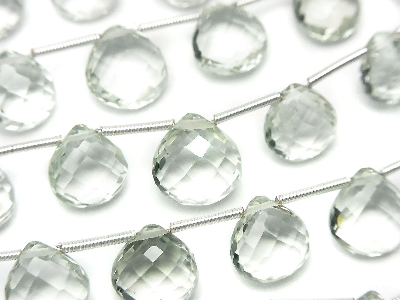 1 Strang 39,99 $! Hochwertiger grüner Amethyst AAA Kastanienbraun Facettierte Briolette 1 Strang Perlen (13 Stück).