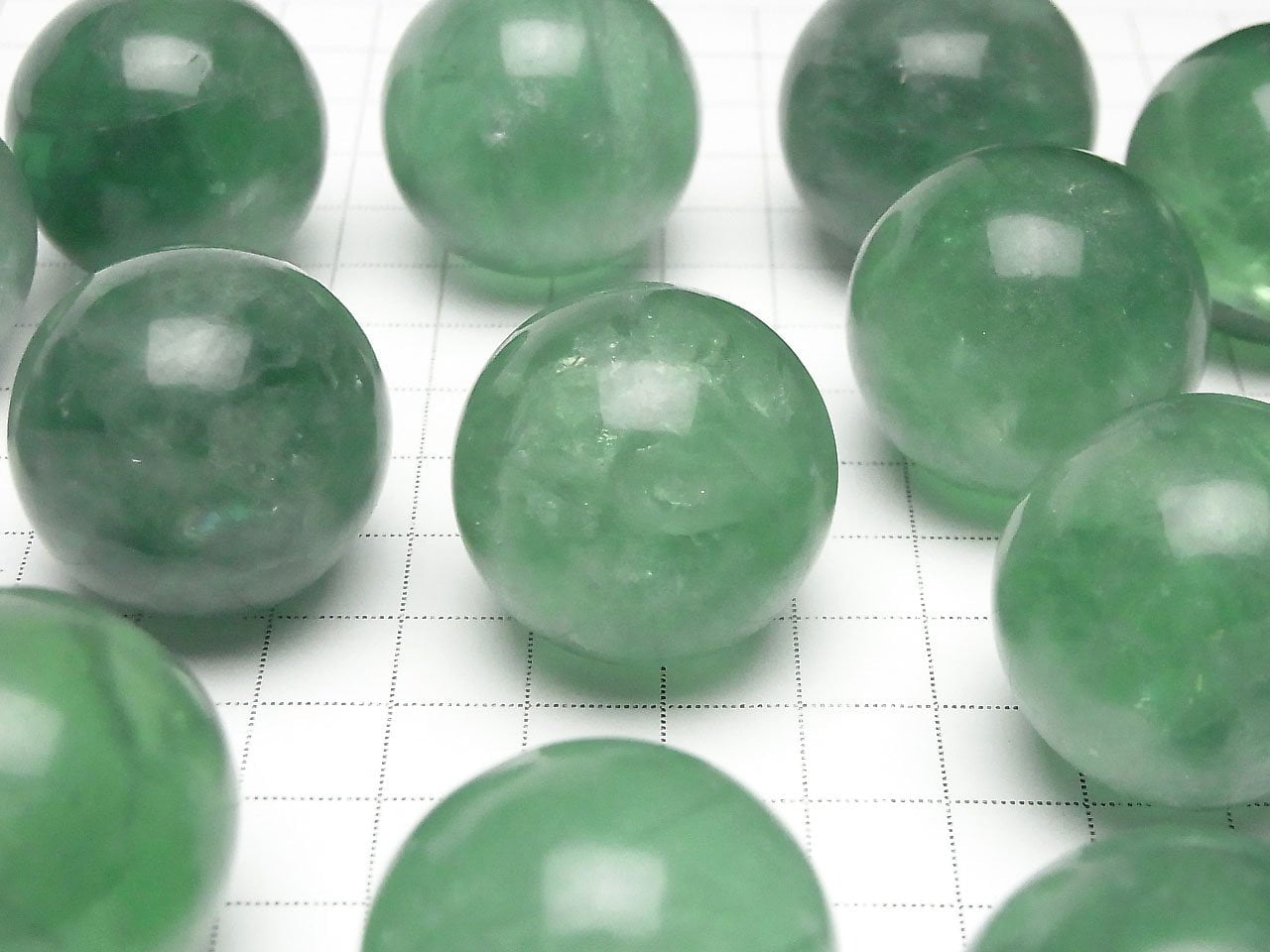 Green Fluorite AA++ Sphere Round 30mm 1pc