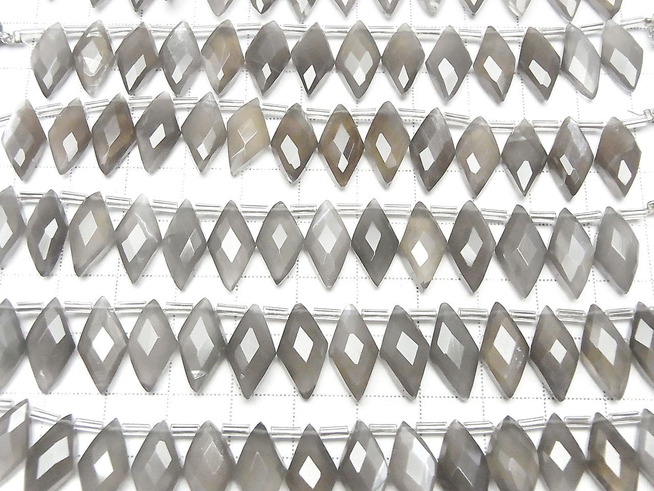 Gray Moonstone AA++ Diamond Shape 1strand beads (12pcs)