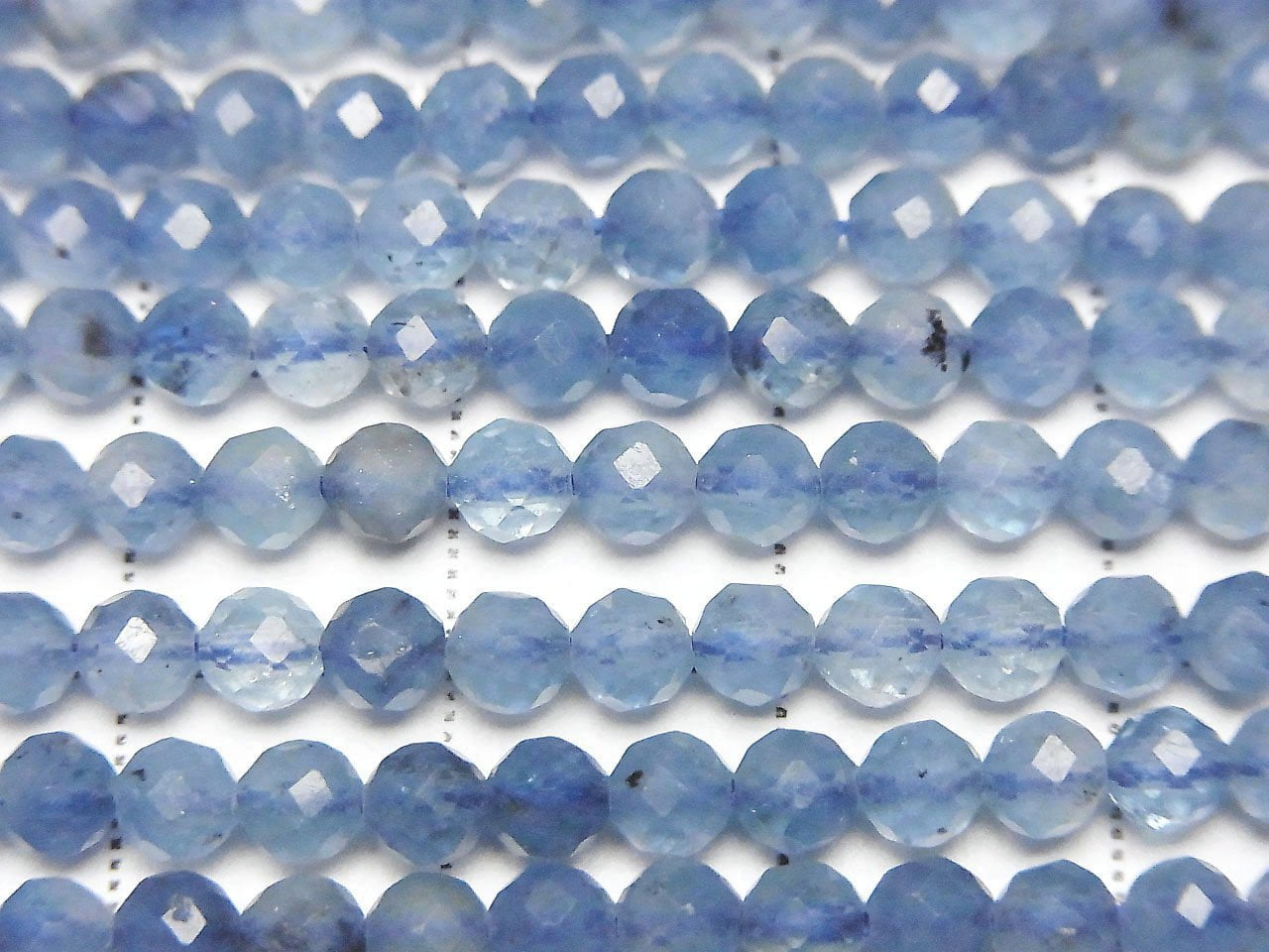 高品質! 深藍海水藍寶 AA++ 切面圓珠 4mm 1串珠子(約15英吋/37公分)