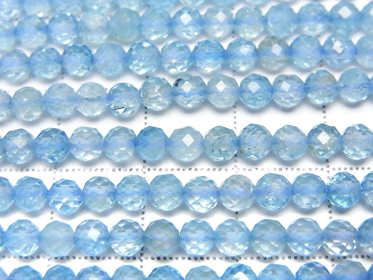 High Quality! Blue Topaz AA++ Faceted Round 4mm 1strand beads (approx. 15 inches/37 cm)
