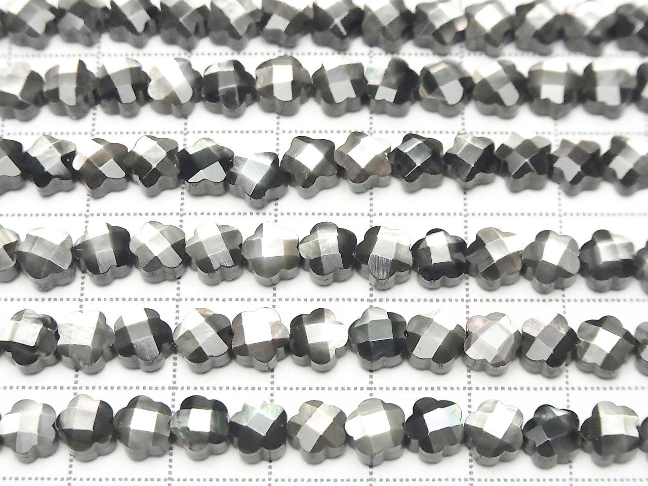 高品質黑色貝殼花 (刻面) 6 x 6 x 4 mm 半串或 1 串珠子 (約 15 英寸 / 38 公分)