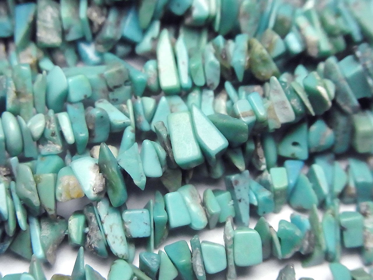 Pépites de Turquoise AA++ (petite pépite) en demi-fil ou en fil complet (environ 44 cm/18 pouces)