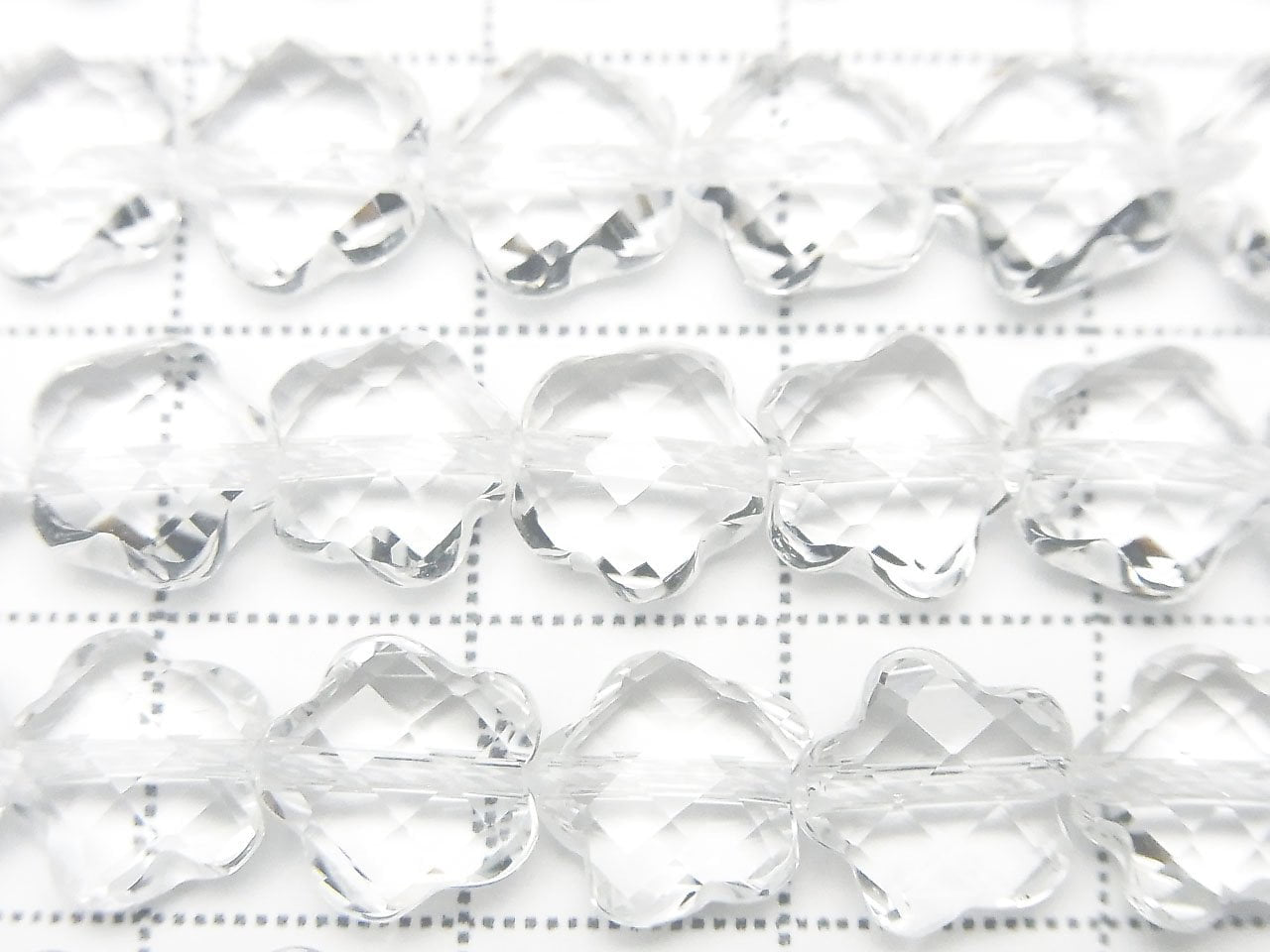 高品質!水晶石英AAA花形8x8x5mm半串或一串珠子 (約15英吋/38公分)