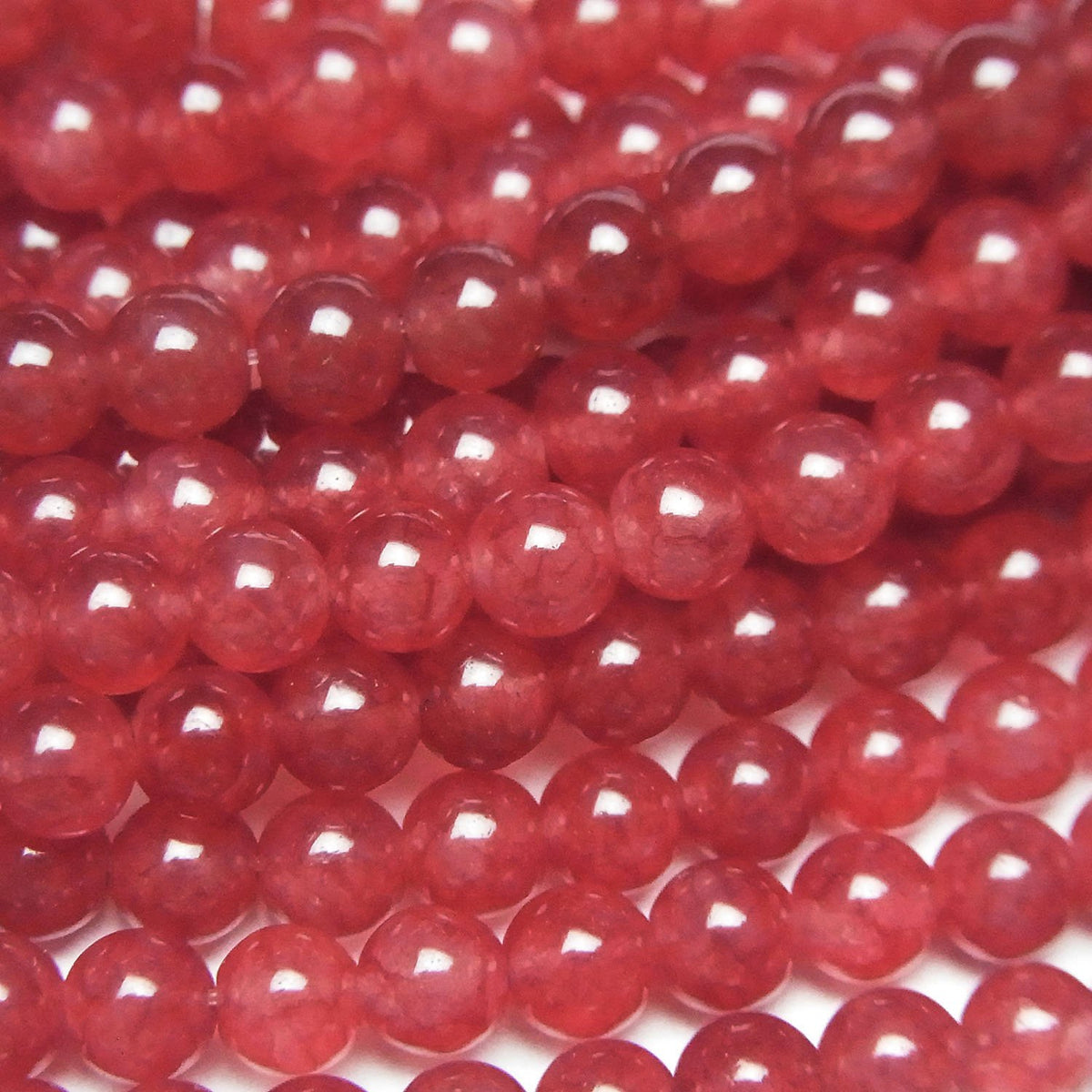 Red Jade Round 4mm 1strand beads (approx. 15 inches/36 cm)