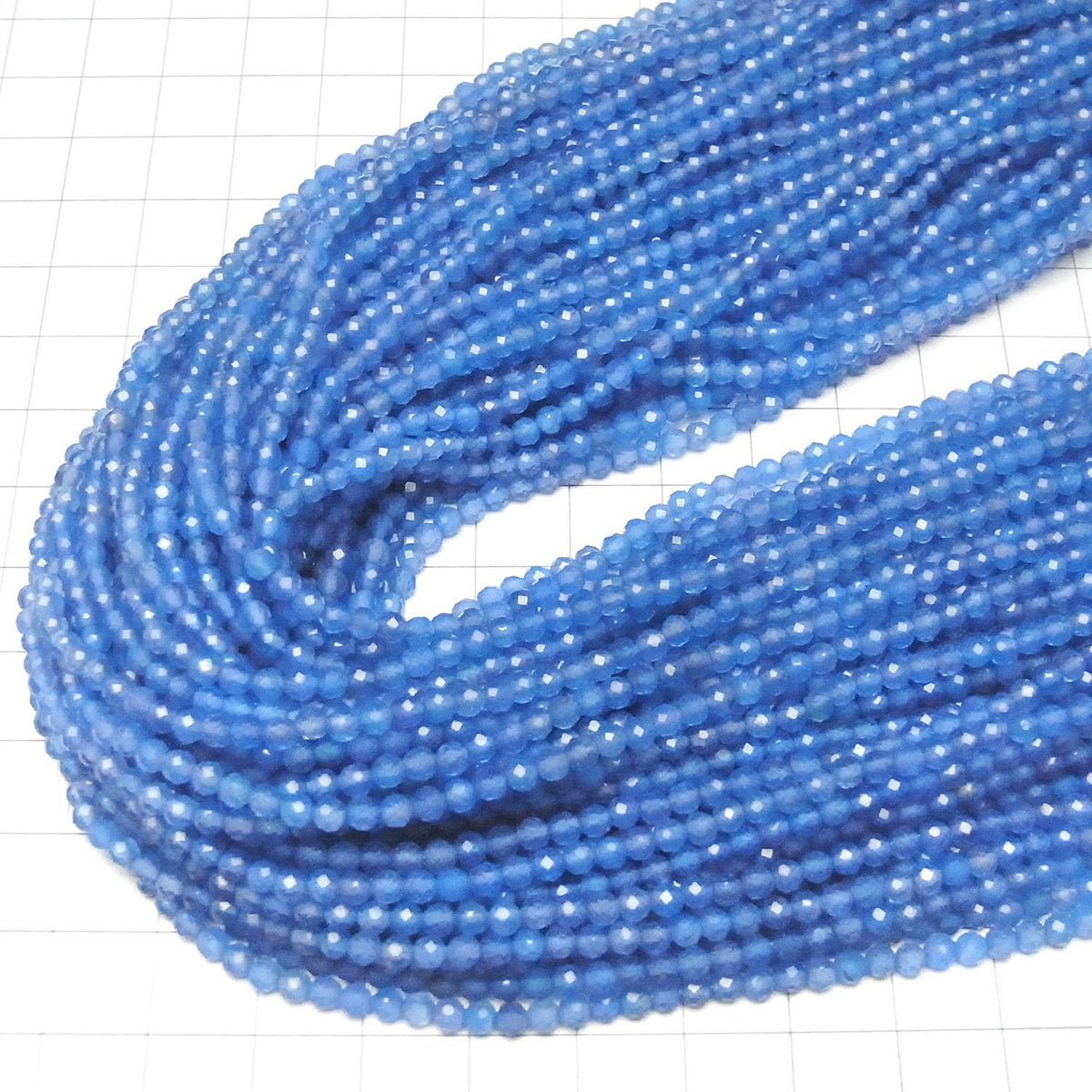Haute qualité ! Agate bleue AAA à facettes rondes 3mm 1fil de perles (env. 37cm)
