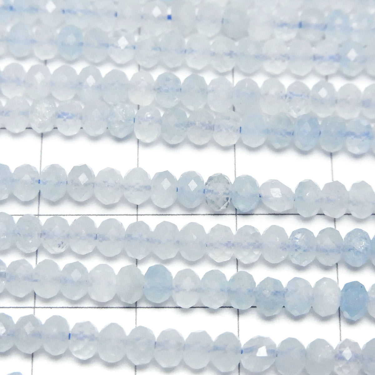 高品質!海藍寶石 AA++ 刻面紐扣圓珠 4x4x2.5mm 1串珠子 (約15英寸/36厘米)