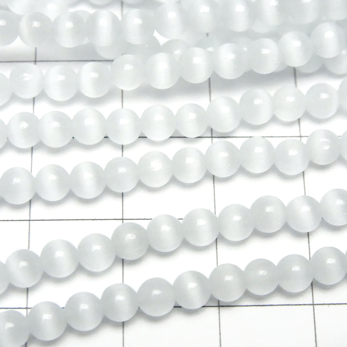 White color Cat's Eye Round 4mm 1strand beads (aprx.14inch/35cm)