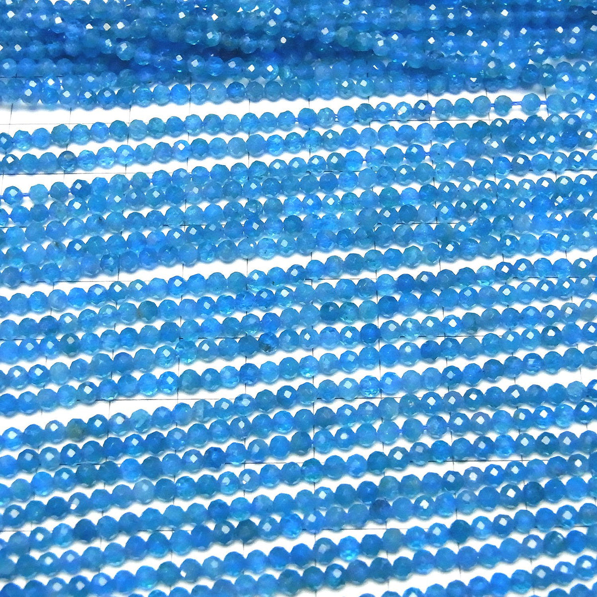 高品質!霓虹藍磷灰石 AAA- 刻面圓珠 3mm 1 串(約 15 英吋/37 公分)