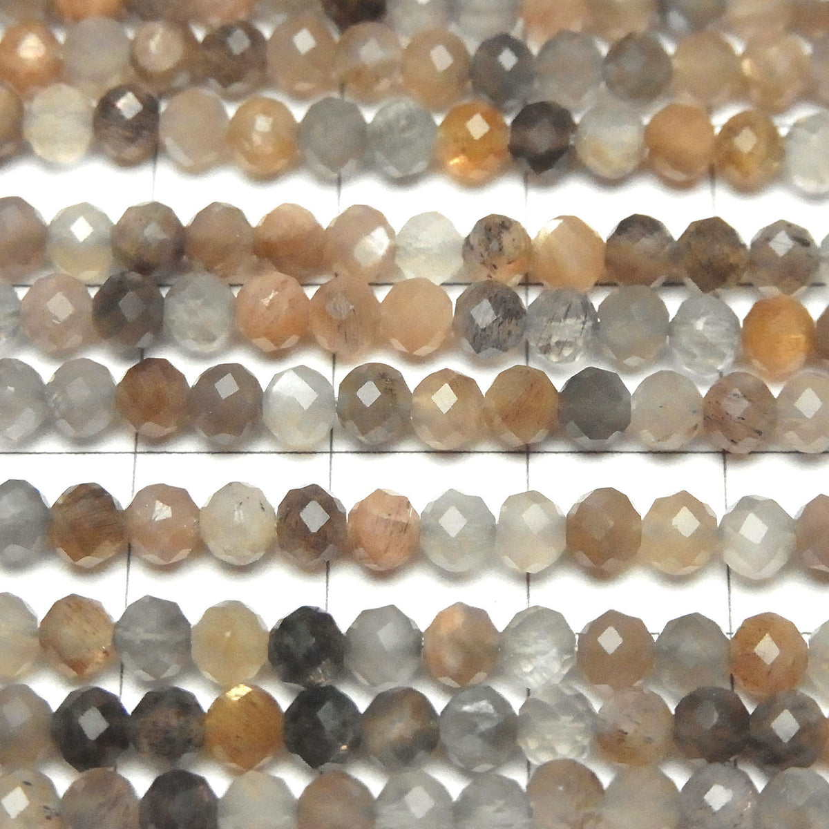Haute Qualité ! Perles rondes facettées 4mm en Pierre de Lune AAA multicolore aux reflets argentés et dorés 1 fil (environ 38 cm)