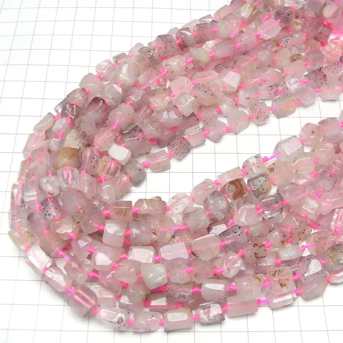 Lépidocrocite dans du quartz brut AA - 1 fil de perles (environ 38 cm/15 pouces)