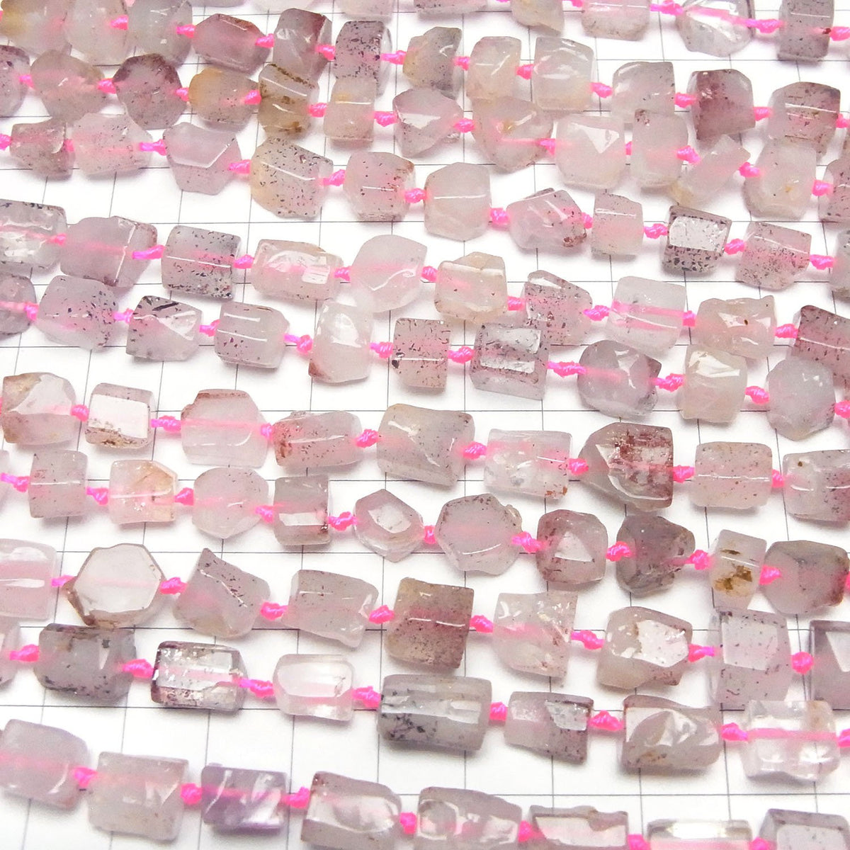 Lépidocrocite dans du quartz brut AA - 1 fil de perles (environ 38 cm/15 pouces)