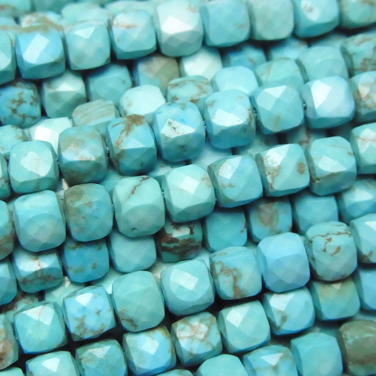 High Quality! Magnesite Turquoise Cube Shape 5x5x5mm 1strand beads (aprx.15inch / 37cm)