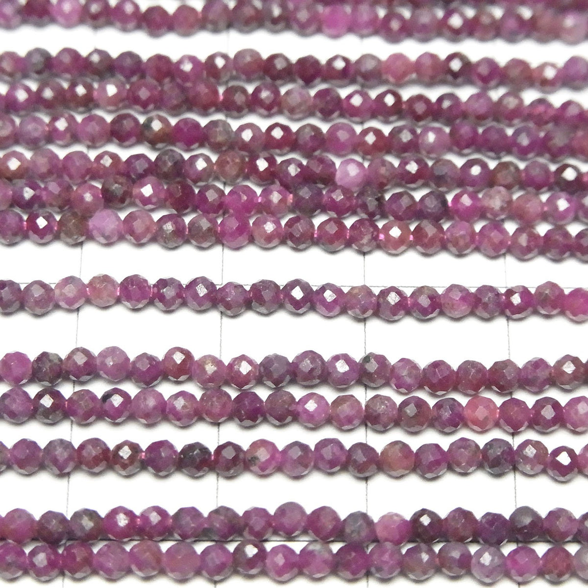 Haute qualité ! Rubis indien AA+ Facetté Rond 2,5 mm 1 fil de perles (env. 15 pouces/37 cm)