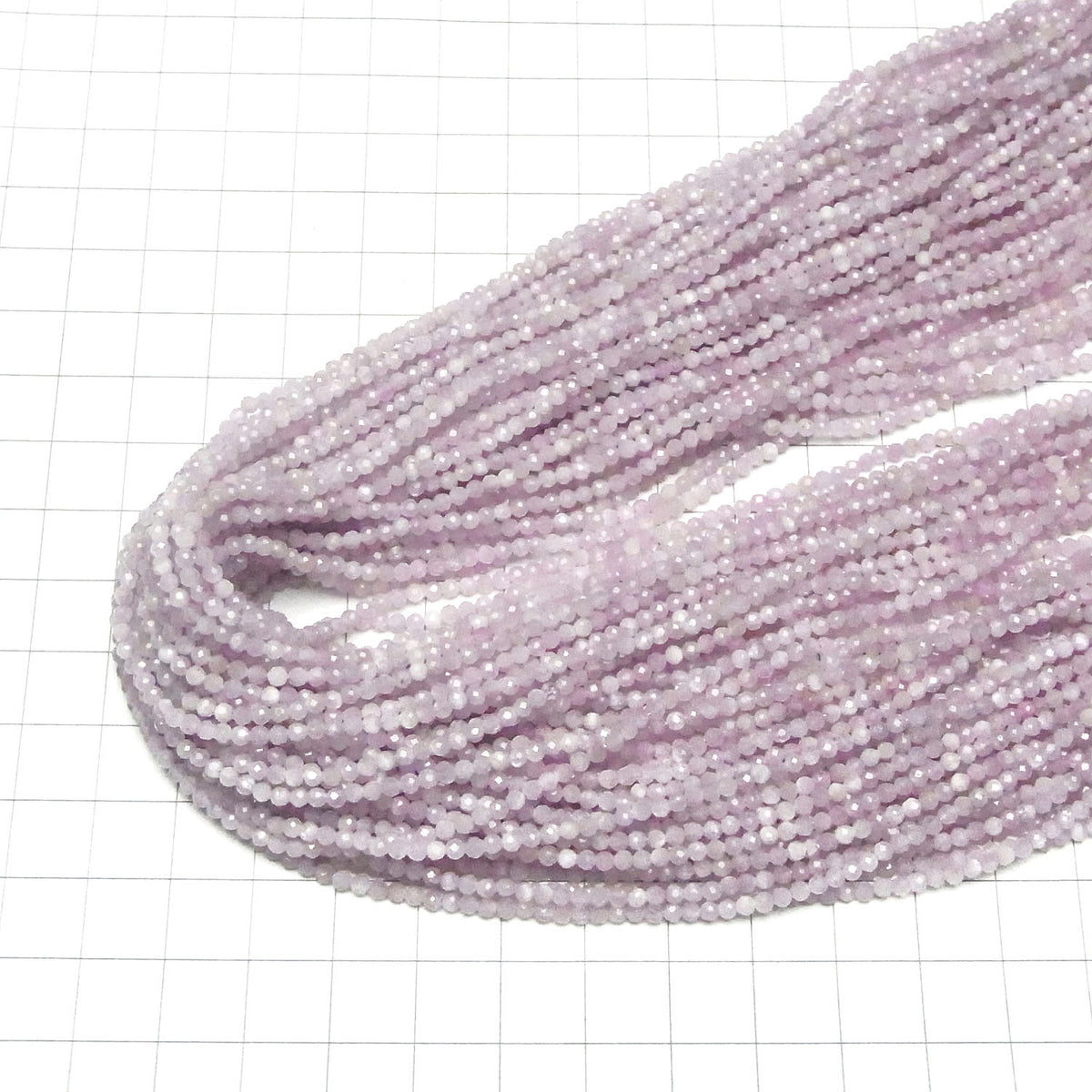 Haute qualité ! Kunzite nigériane AA+ ronde facettée 2 mm, 1 fil de perles (environ 15 pouces/37 cm)