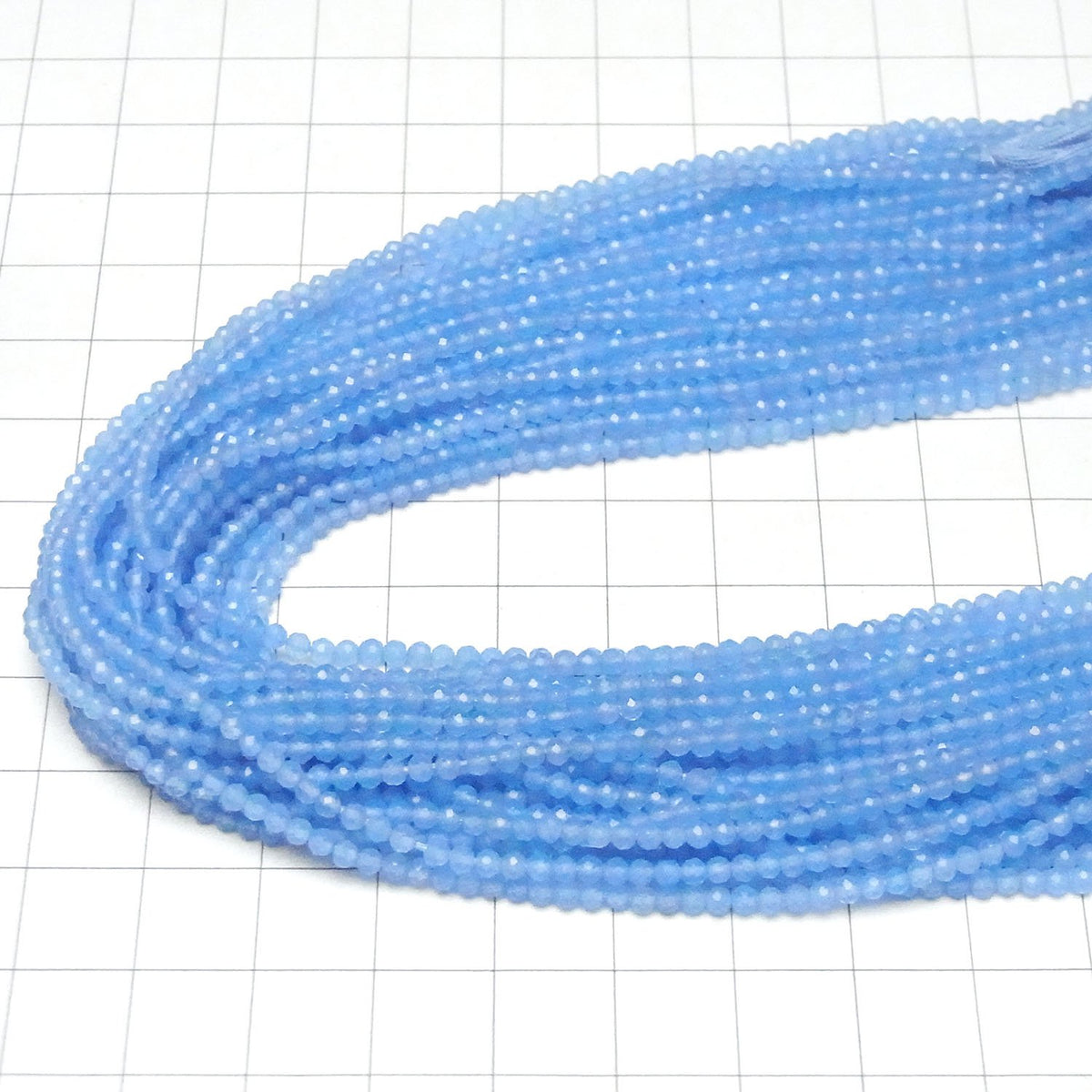 Haute qualité ! Perles rondes à facettes en Jade bleu 2mm 1 brin (env. 12inch/30cm)