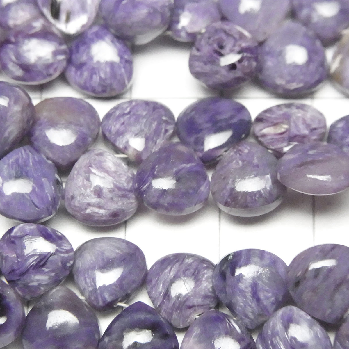 Charoïte AAA- Châtaigne (Lisse) Perles 8x8mm 1/4 ou 1 fil (env. 7inch / 17cm)
