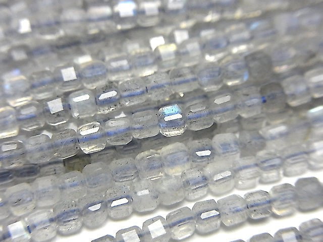 高品質! 拉長石 AAA- 立方體形狀 2x2x2mm 一串珠子 (約15英吋 / 37公分)