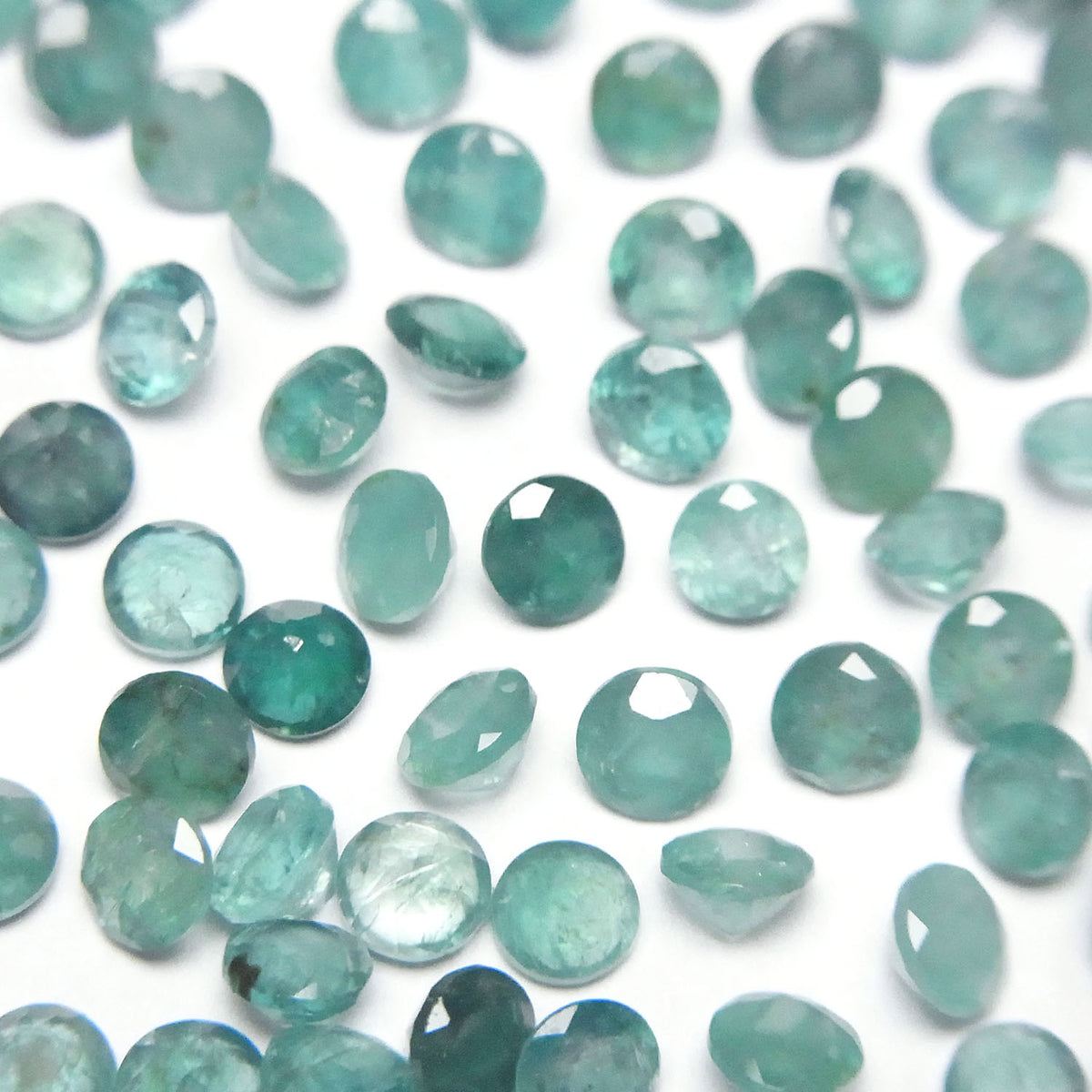 Grandidierit AAA- lose Steine rund facettiert 4x4mm 5 Stück