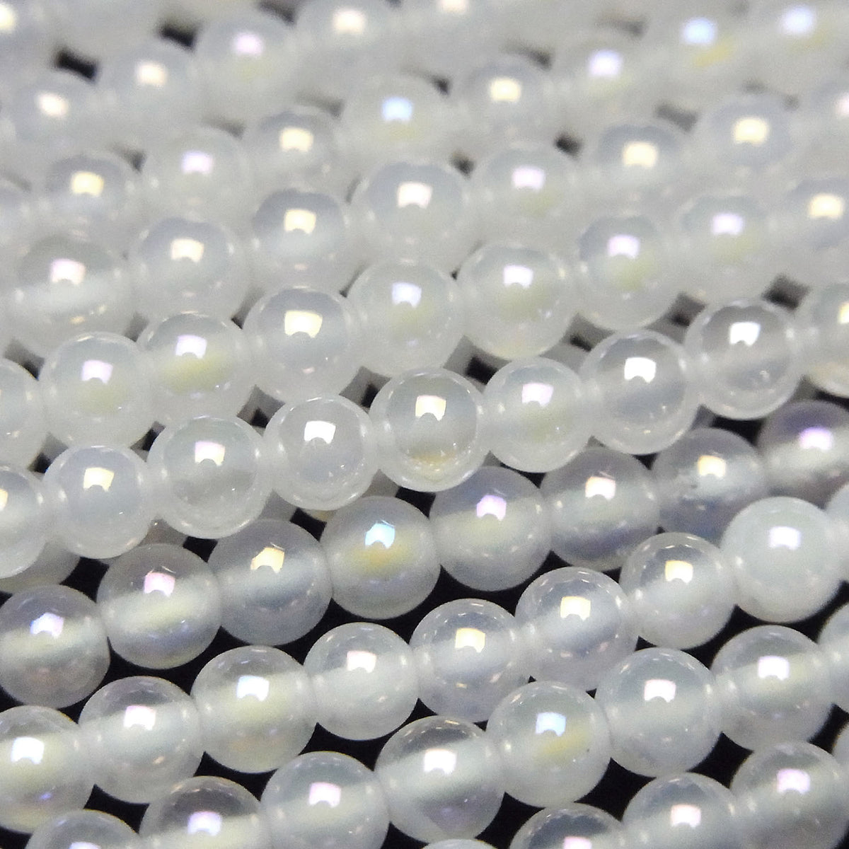 1strand $5.79! Flash, White Chalcedony Round 4mm 1strand beads (aprx.15inch / 37cm)