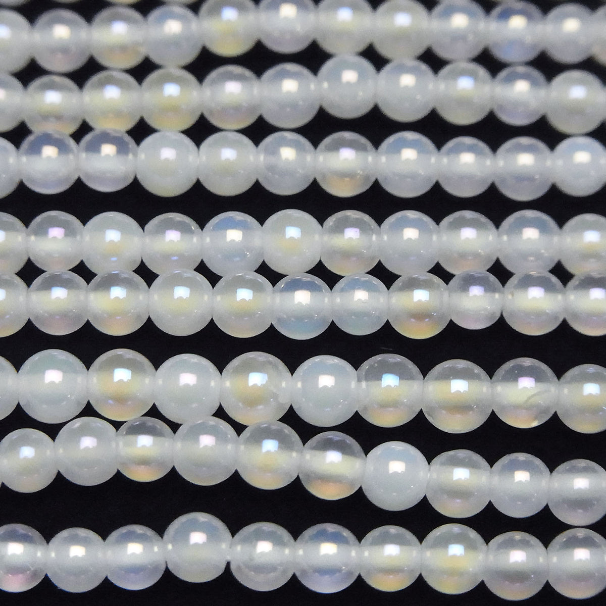 1strand $5.79! Flash, White Chalcedony Round 4mm 1strand beads (aprx.15inch / 37cm)