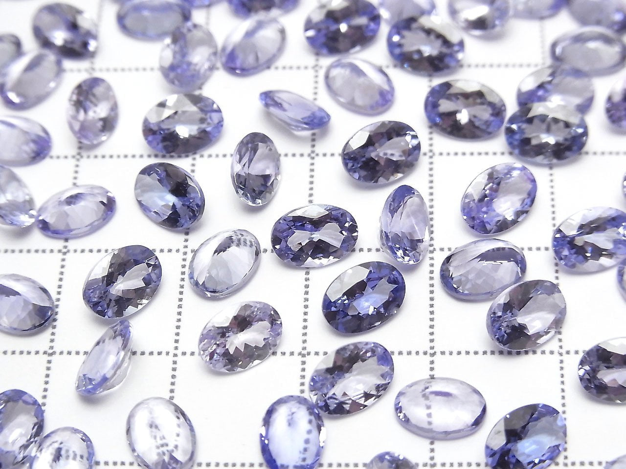 高品質坦桑石 AAA 裸石 橢圓刻面 7x5mm 1顆