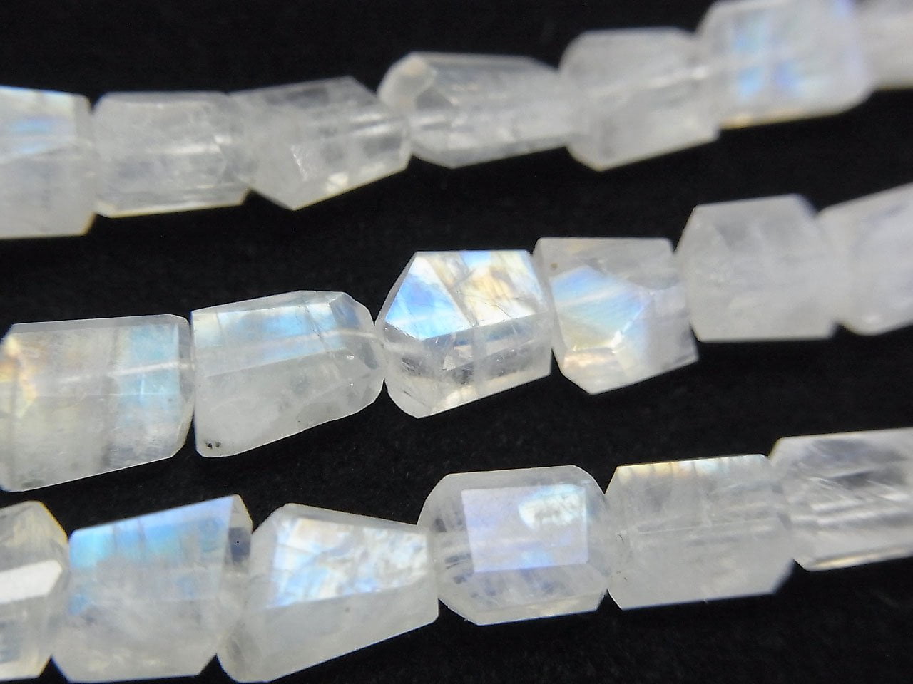 High Quality Rainbow Moonstone AA++ Faceted Nugget half or 1strand beads (aprx.7inch/18cm)