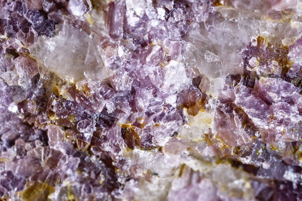 Lepidolite meaning and properties, crystal