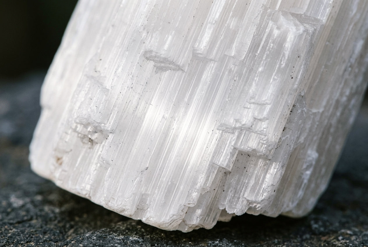 Selenite Crystal Meaning, Properties, and Uses: The Complete Guide