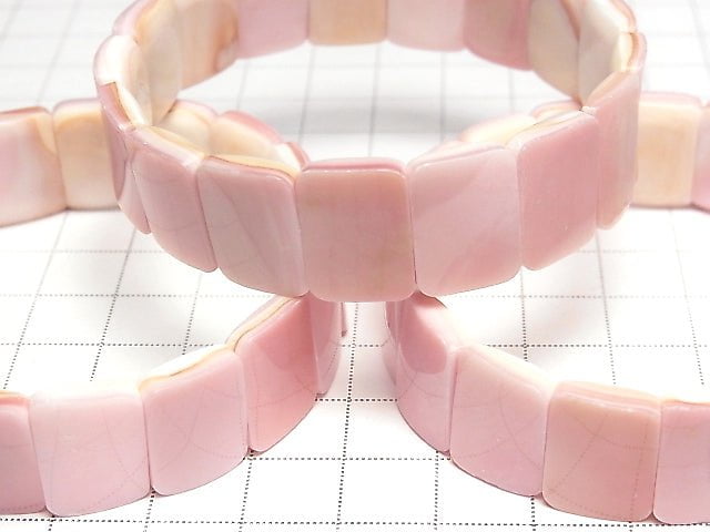 [Video] Queen Conch Shell AAA 2 Hole Rectangle 16x12mm Bracelet