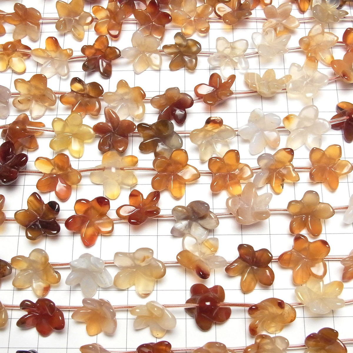 Fleur de Cornaline Mixte, 1 fil de perles (env. 36 cm/15 pouces)