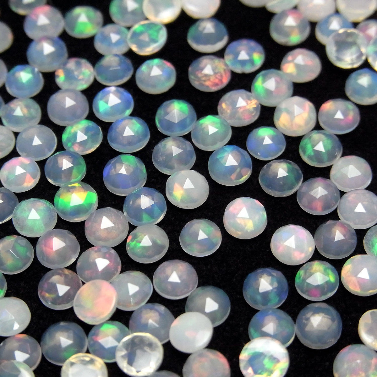 Hohe Qualität! Äthiopischer Opal AAA- Runde Rosenschliff 4x4x2mm 10 Stück