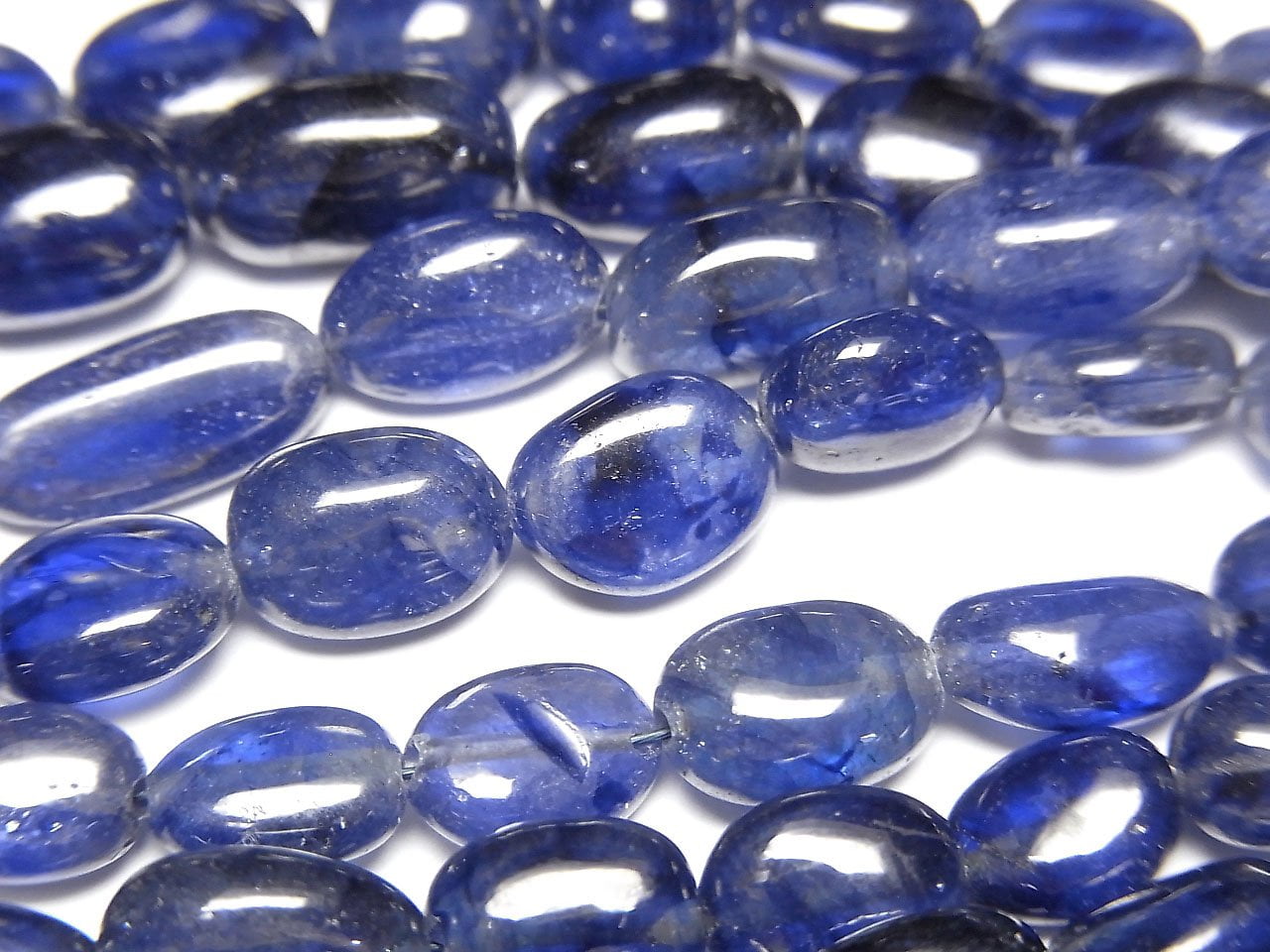 High Quality Sapphire AA++ Oval half or 1strand beads (aprx.5inch/12cm)