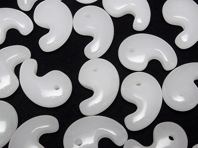 [Video] White Jade Comma Shaped Bead 30x20mm 1pc