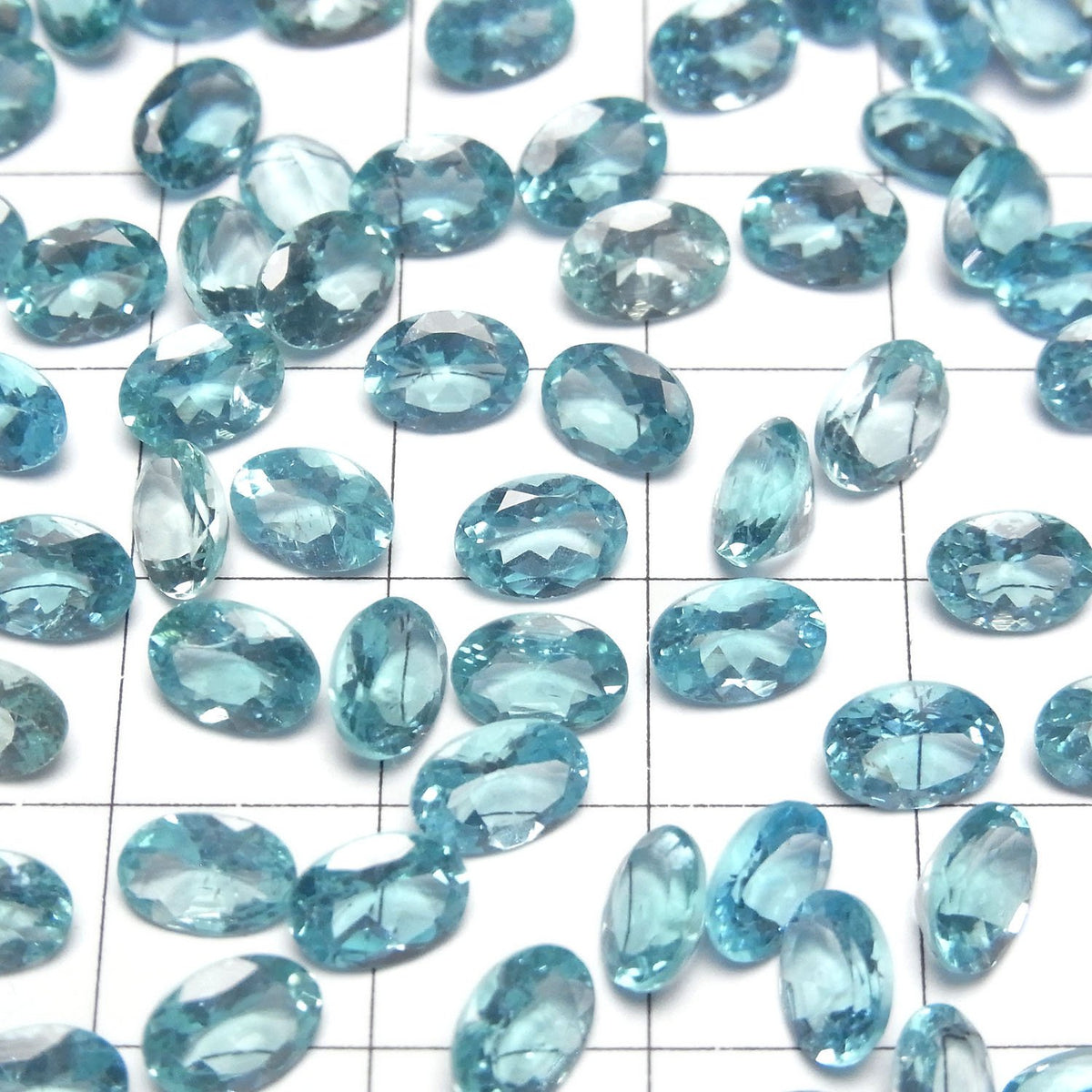 Hochwertiger Apatit AAA loser Stein oval facettiert 7x5mm 3 Stück