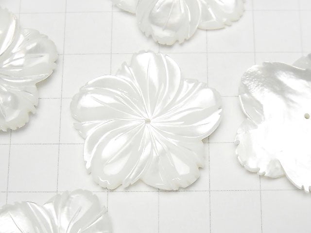 [Video] High quality White Shell (Silver-lip Oyster) AAA Flower 30 mm Middle hole 1 pc $4.79!