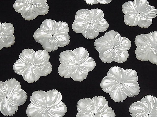 [Video] High Quality White Shell (Silver-lip Oyster) AAA Flower 30mm Center Hole 1pc