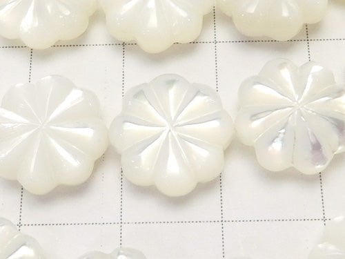 [Video] High Quality White Shell (Silver-lip Oyster)AAA Flower (Both Side Finish)12x12x4mm 1/4 or 1strand beads (aprx.15inch/36cm)