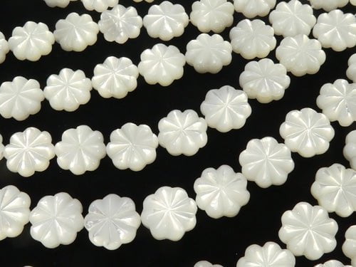 [Video] High Quality White Shell (Silver-lip Oyster)AAA Flower (Both Side Finish)12x12x4mm 1/4 or 1strand beads (aprx.15inch/36cm)