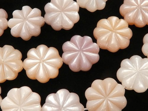 Flower, Mother of Pearl (Shell Beads) Pearl & Shell Beads