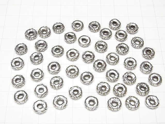 Karen Silver Patterned Roundel 8.5x8.5x2.5mm 2pcs